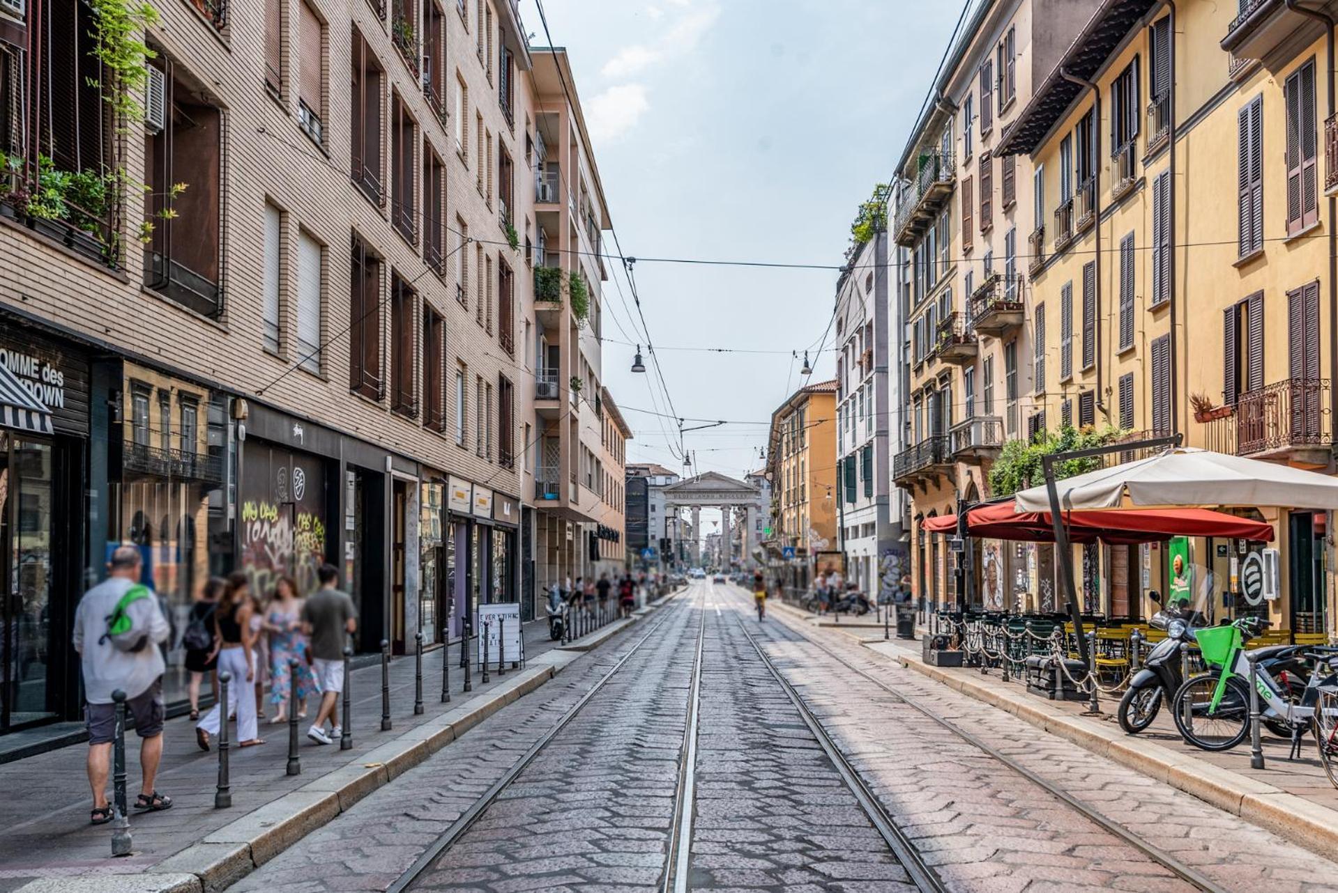 2 Pax Wi-fi Porta Ticinese Mailand